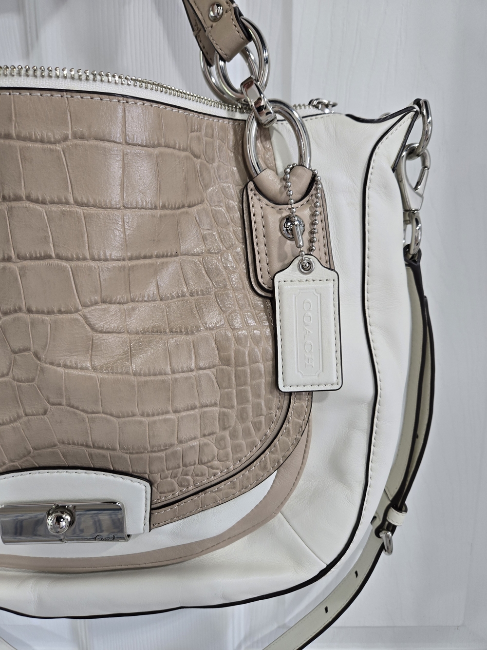 Coach Beige & White Croc-Embossed Leather Shoulder Bag - Picture 4 of 10